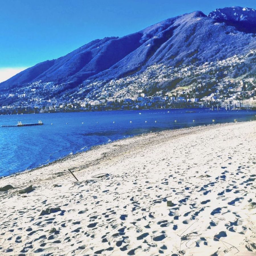 Sandstrand am Lago Maggiore